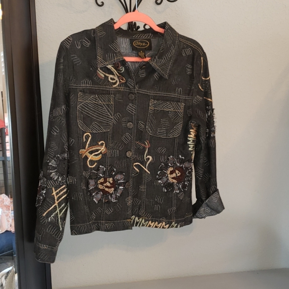 Alex Kim gorgeous  denim textured detailed jacket
